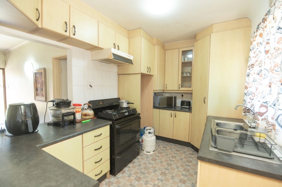 3 Bedroom Property for Sale in Rowallan Park Eastern Cape